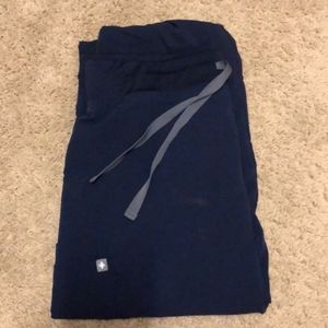 Figs Kade cargo navy blue scrub bottoms